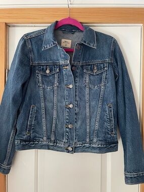 GAP Women's Medium Blue Denim Jacket